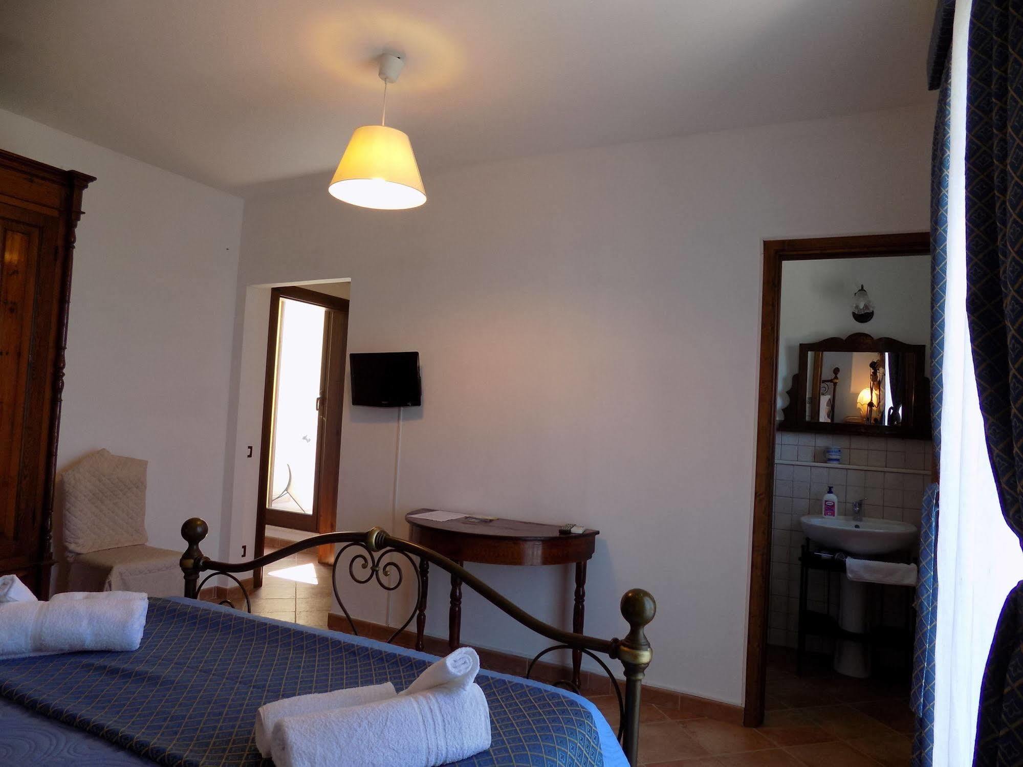 Bed and Breakfast - Vista Egadi - Торре-Нубия Экстерьер фото